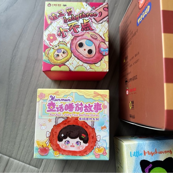 Blind Box Bundle - Picture 2 of 6